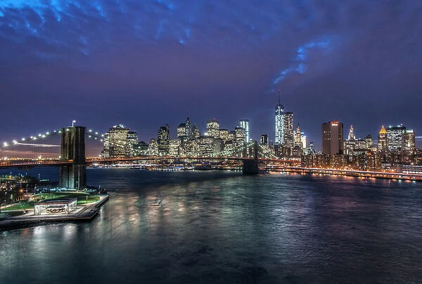 USA, NY, New York, Brooklyn Bridge & Lower Manhattan at Twilight