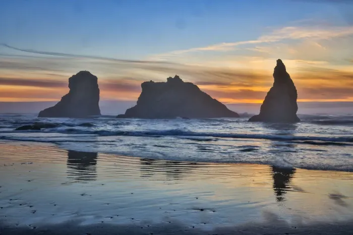 Framed Print : Usa, Oregon, Bandon. Bandon Beach, Sunset at the Beach Framed Print : Usa, Oregon, Bandon. Bandon Beach, Sunset at the Beach
