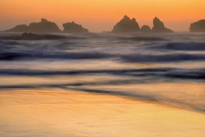 Framed Print : USA, Oregon, Bandon. Beach sunset. Credit as: Jay O Brien  /  Jaynes Gallery  /  DanitaDelimont