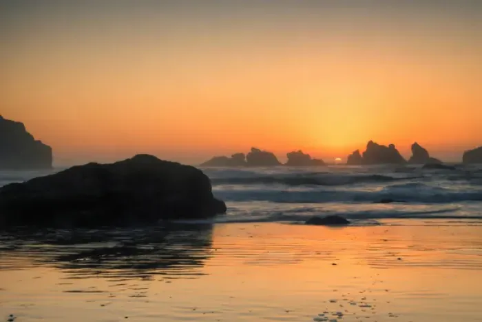 Framed Print : USA, Oregon, Bandon. Beach sunset. Credit as: Jay O Brien / Jaynes Gallery / DanitaDelimont Framed Print : USA, Oregon, Bandon. Beach sunset. Credit as: Jay O Brien / Jaynes Gallery / DanitaDelimont