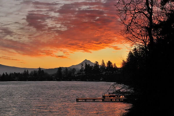 USA, Oregon. Blue Lake and Mt Hood at sunrise
