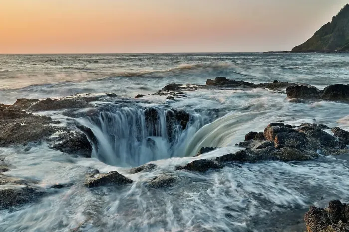 Framed Print : USA, Oregon, Cape Perpetua and Thor's Well at sunset Framed Print : USA, Oregon, Cape Perpetua and Thor's Well at sunset