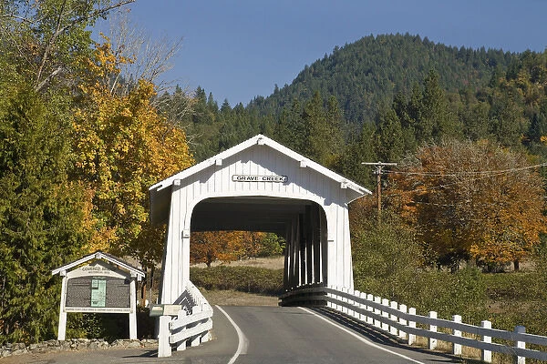 USA, Oregon, Cottage Grove. View of the historic Grave Creek Covered Bridge. Credit as