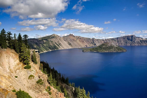 USA, Oregon, Crater Lake NP. Sinnott Memorial Overlook offers spectacular views of Wizard Island