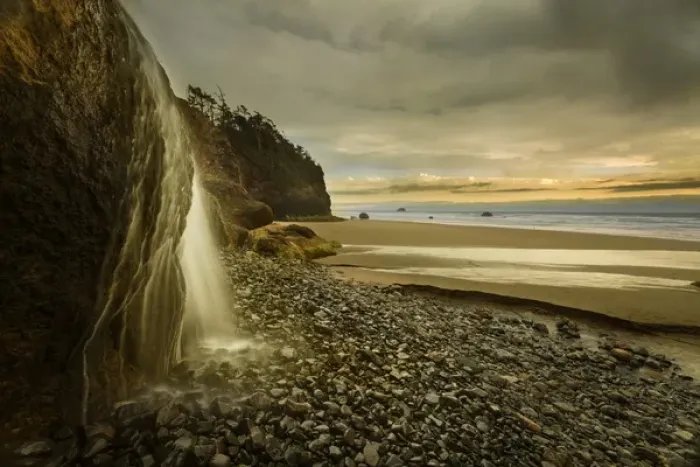 Framed Print : USA, Oregon. Hug Point Falls flows onto beach