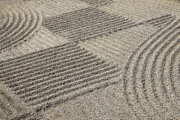USA, Oregon, Portland. Zen patterns in sand
