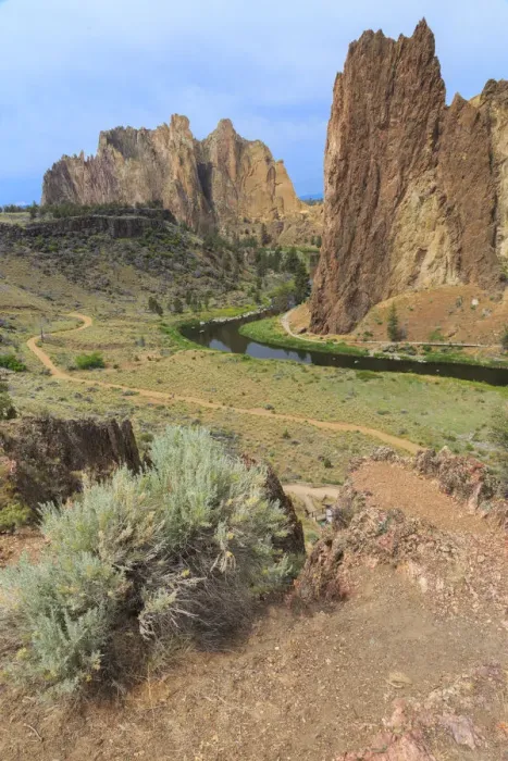 Framed Print : USA, Oregon, Redmond, Terrebonne. Smith Rock State Park. Crooked River. High Desert Framed Print : USA, Oregon, Redmond, Terrebonne. Smith Rock State Park. Crooked River. High Desert