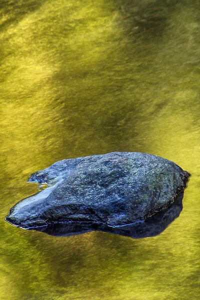USA, Oregon. Rock in creek reflection. Credit as: Jay O Brien  /  Jaynes Gallery  /  DanitaDelimont