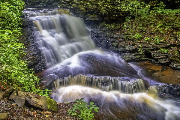 USA, Pennsylvania, Benton, Ricketts Glen State Park. Delaware Falls cascade. Credit as