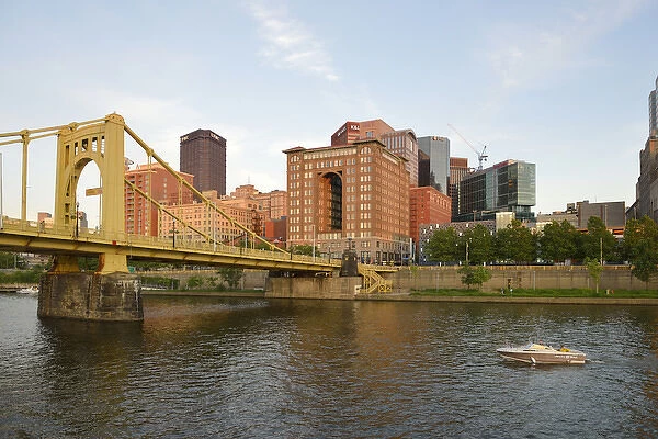 USA, Pennsylvania, Pittsburgh. Boating in front of the Renaissance Pittsburgh Hotel