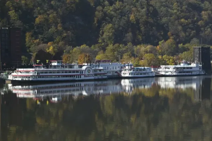 Framed Print : USA-Pennsylvania-Pittsburgh: Riverboats along Monongahela River / Morning Framed Print : USA-Pennsylvania-Pittsburgh: Riverboats along Monongahela River / Morning