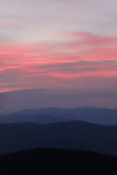 USA, Tennessee, Great Smoky Mountains National Park. Predawn view from Clingmans Dome