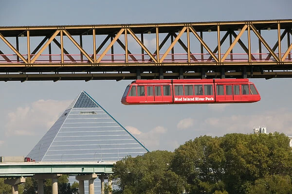 USA, Tennessee, Memphis: Mud Island River Park Monorail & The Pyramid