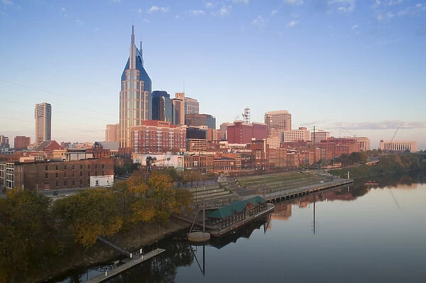 USA-TENNESSEE-Nashville: Downtown & Cumberland River in the morning