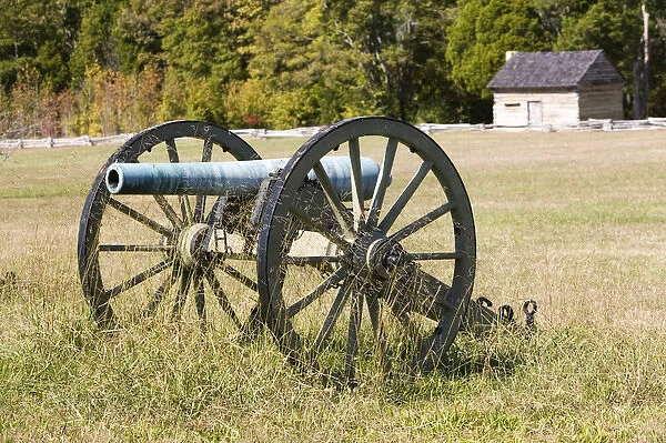 USA, Tennessee, Shiloh: Shiloh Civil War Battlefield, Artillery Battery-Peach Orchard