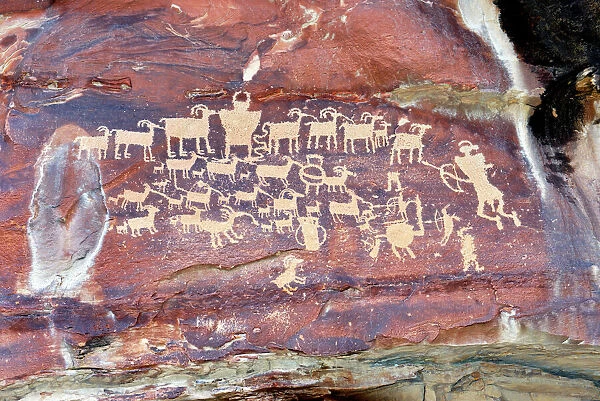 USA, Utah. Wellington, Nine-mile Canyon, Great Hunt Petroglyphs at Cottonwood Canyon