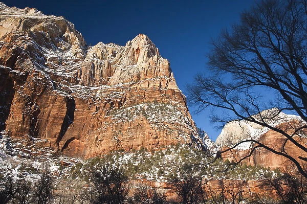 USA, Utah, Zion National Park. Mountain Vista by the Zion Lodge, winter