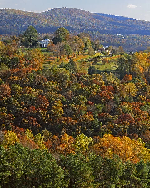 USA, Virginia, Albemarle County, Autumn hills and Monticello