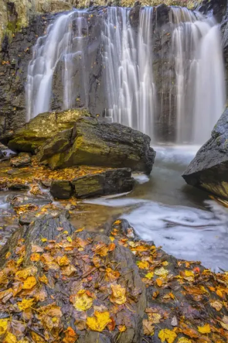 Framed Print : USA, Virginia, McLean. Waterfall in Great Falls State Park