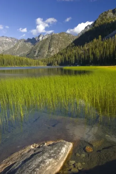 Framed Print : USA, Washington, Cascade Mountains. A view of Lake Stuart in the Alpine Lakes Wilderness