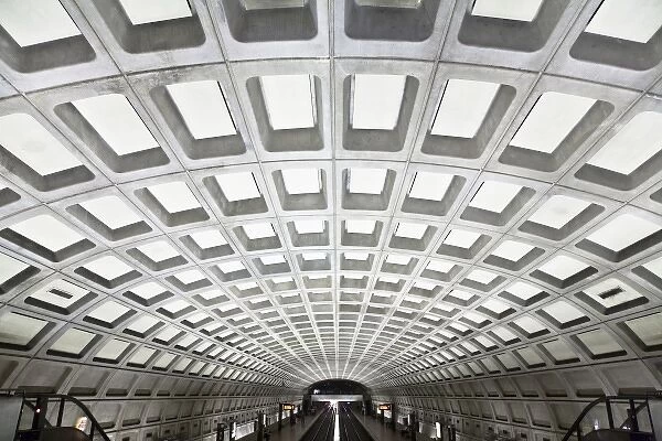 USA, Washington DC, A platform in a subway station with a modern contoured patterned walls