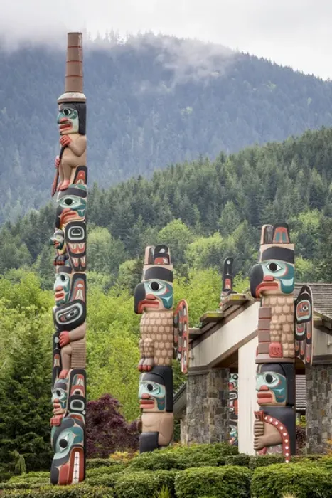 Framed Print : USA, Washington, Jamestown. Totem art. (PR) Credit as: Don Paulson / Jaynes Gallery Framed Print : USA, Washington, Jamestown. Totem art. (PR) Credit as: Don Paulson / Jaynes Gallery