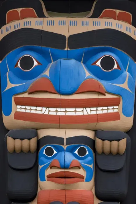 Framed Print : USA, Washington, Jamestown. Totem art. (PR) Credit as: Don Paulson / Jaynes Gallery Framed Print : USA, Washington, Jamestown. Totem art. (PR) Credit as: Don Paulson / Jaynes Gallery