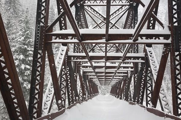 USA, Washington, Leavenworth. Snow-covered Pipeline Bridge superstructure