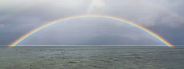 USA, Washington, Seabeck. Rainbow over Hood Canal