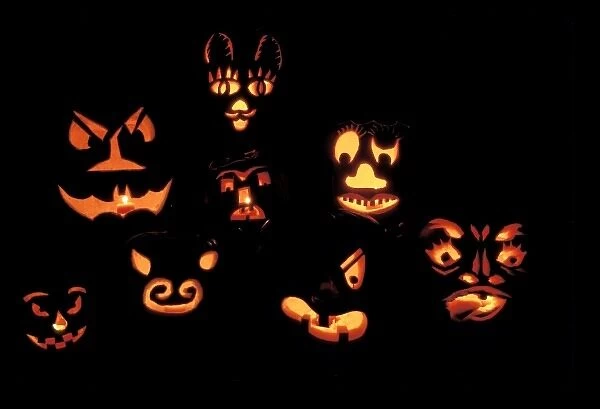 USA, Washington, Seattle. Jack-o-lanterns at Halloween