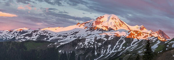 USA. Washington State. Mt. Baker panorama from Skyline Divide at sunset