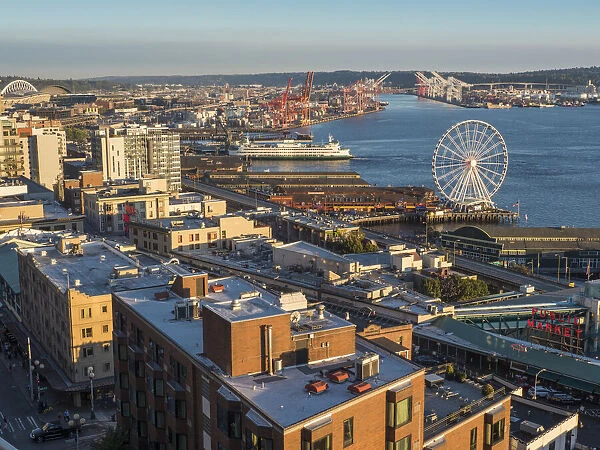 Usa, Washington State, Seattle, port and waterfront with Great Wheel and Port of Seattle