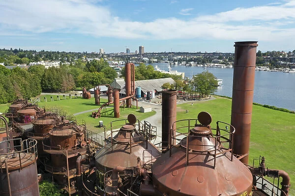 USA, Washington State, Seattle. Rusted gas tanks at Gas Works Park and Lake Union