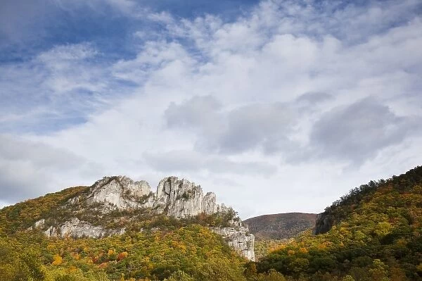 USA, West Virginia, Seneca Rocks. Spruce Knob-Seneca Rocks National Recreation Area