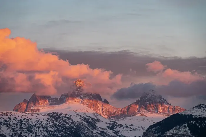 Framed Print : USA, Wyoming. Alpenglow on Teton peaks from the west Framed Print : USA, Wyoming. Alpenglow on Teton peaks from the west
