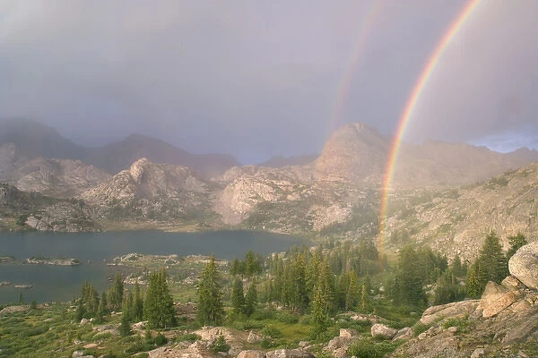 USA, Wyoming, Bridger National Forest, Bridger Wilderness. Double rainbow over Elephant