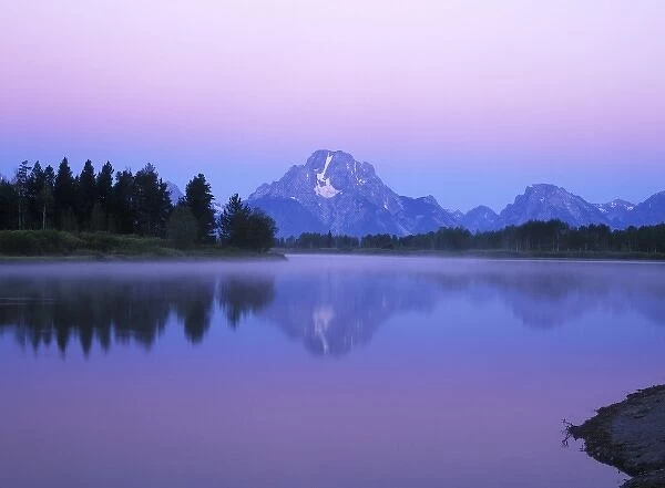 USA, Wyoming, Grand Teton NP, Mt. Moran at Dawn From the Oxbow Bend in the Snake River