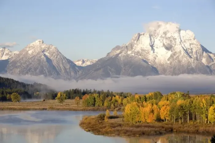 Framed Print : USA. Wyoming. Grand Tetons National Park. Snake river meanders up to snowy Mt. Moran Framed Print : USA. Wyoming. Grand Tetons National Park. Snake river meanders up to snowy Mt. Moran