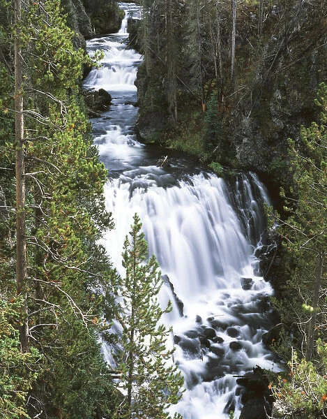 USA, Wyoming, View of Kepler Cascades on Firehole river