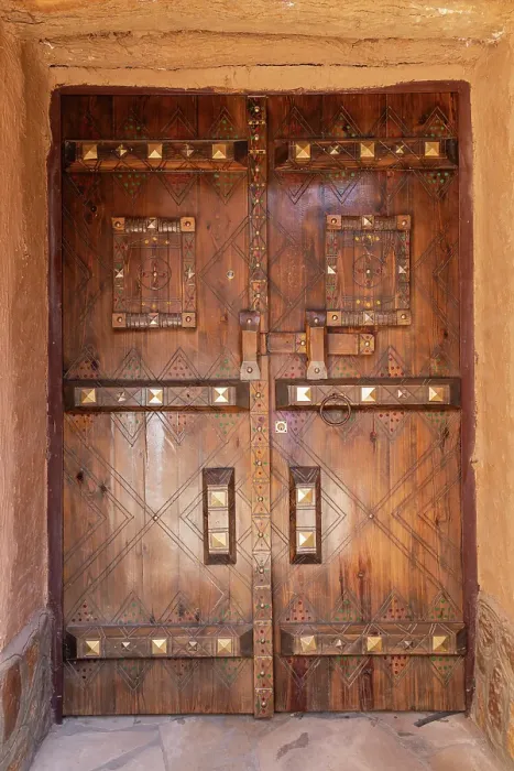 Framed Print : Ushaiger Heritage Village, Riyadh, Saudi Arabia. Decorative old wooden door Framed Print : Ushaiger Heritage Village, Riyadh, Saudi Arabia. Decorative old wooden door