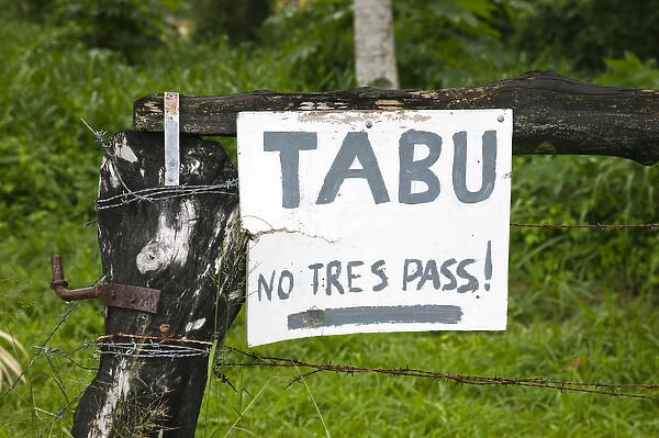 VANUATU, Efate Island, ERUETI LEP. Tabu, No tresspassing sign