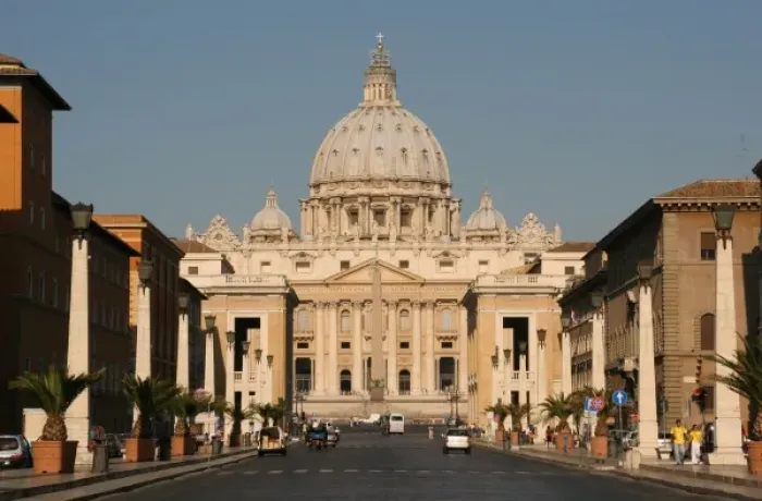 Framed Print : Vatican City State. Viev of the Papal Basilica of Saint Peter (St. Peters Basilica) Framed Print : Vatican City State. Viev of the Papal Basilica of Saint Peter (St. Peters Basilica)
