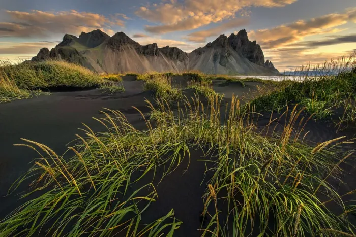 Framed Print : Vestrahorn beach near Hofn in the southeast of Iceland Framed Print : Vestrahorn beach near Hofn in the southeast of Iceland
