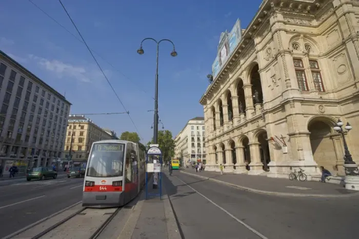 Framed Print : The Vienna State Opera House (Wiener Staatsoper) and the ULF tram (Ultra Low Floor)