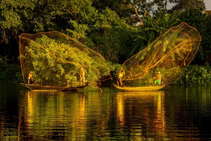 Framed Print : Vietnam. Butterfly net fishing. Fishermen working in complete synchronization