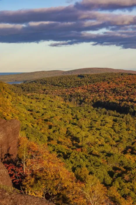 Framed Print : View from Brockway Mountain near Copper Harbor in the Upper Peninsula of Michigan, USA Framed Print : View from Brockway Mountain near Copper Harbor in the Upper Peninsula of Michigan, USA