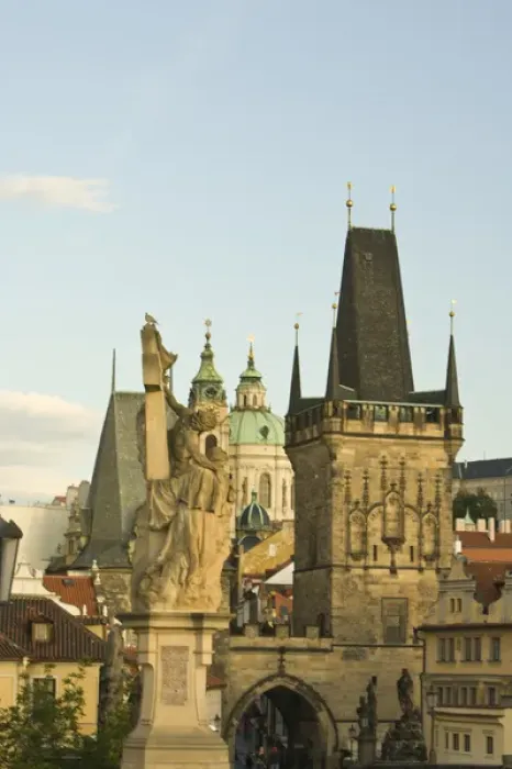 Framed Print : View from Charles Bridge (Karluv most), founded in 1357, Baroque Sculptures from the 18th Century Framed Print : View from Charles Bridge (Karluv most), founded in 1357, Baroque Sculptures from the 18th Century