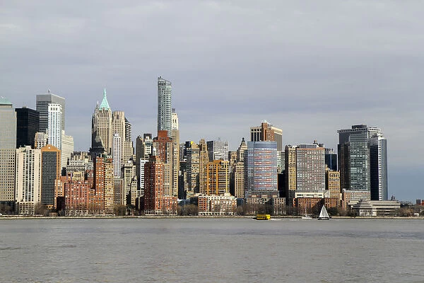 A view across the Hudson River to Lower Manhattan, New York, New York, Usa