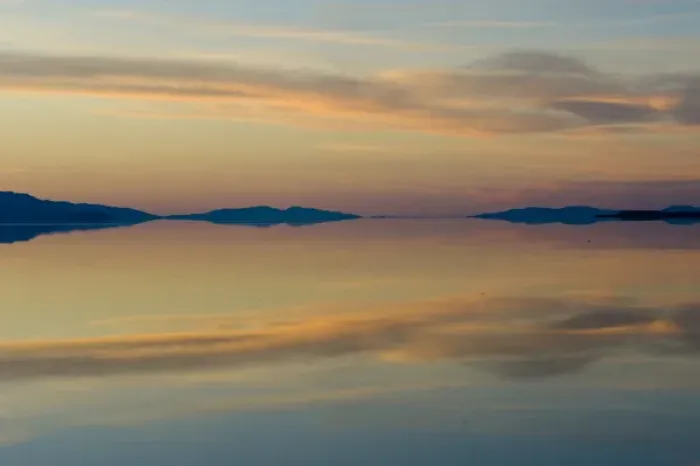 Framed Print : View of Ogden Bay and Fremont Island at Sunset from Antelope Island Causeway, Antelope Framed Print : View of Ogden Bay and Fremont Island at Sunset from Antelope Island Causeway, Antelope
