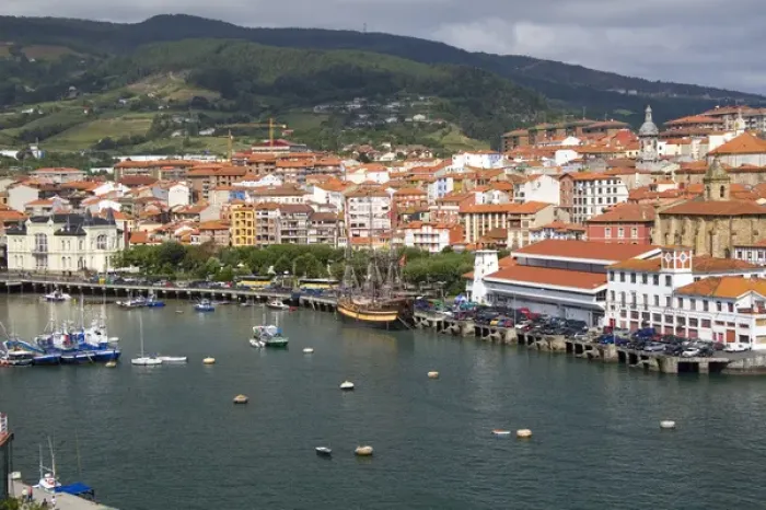 Framed Print : View of the old town and fishing port at Bermeo in the province of Biscay, Basque Country Framed Print : View of the old town and fishing port at Bermeo in the province of Biscay, Basque Country